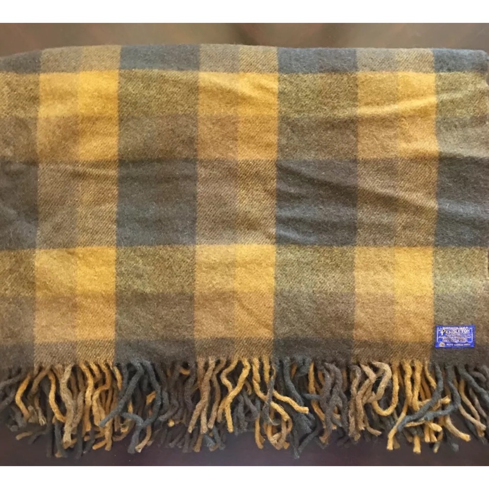 SOLD***Pendleton Wool Throw Blanket Tartan Pattern